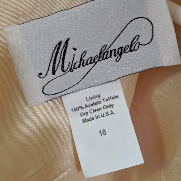 Formal Sheath Full Length Gown - Picture 8 of 11